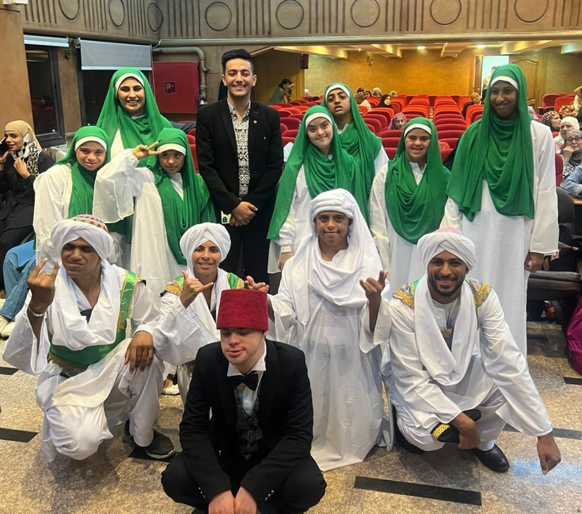 قريبا على مسرح تياتروا  مسرحية نقطة نور 