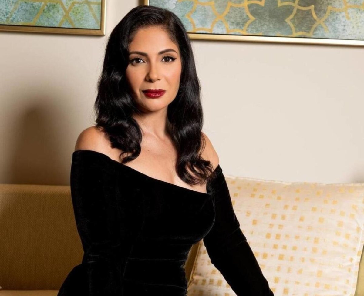 "القاهرة مكة".. الافراج عن فيلم منى زكي بعد رفض عرضه لـ 12 عاماً