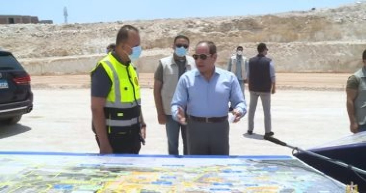 الرئيس السيسى: العمل على تطوير الحركة بالقاهرة يتم وفق خطة متكاملة