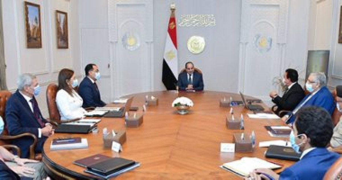 الرئيس السيسي يوجه بالإسراع فى خطوات إنشاء المخازن الاستراتيجية للتخزين الطبى