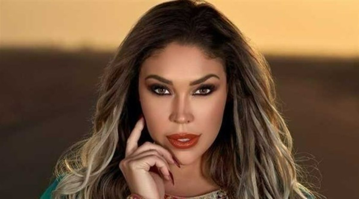 المطربة العالمية لاروسي تزور مصر لأول مرة وتطرح أغنية مصرية