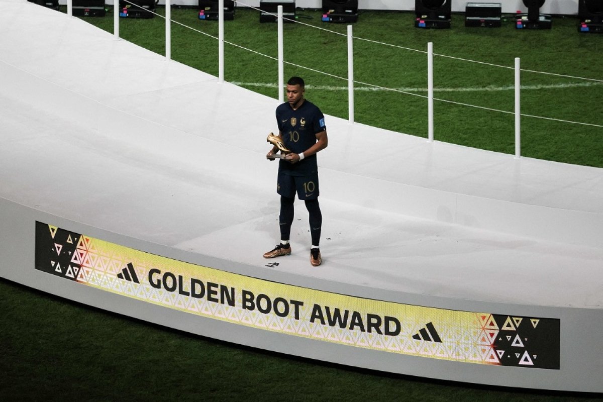 كيليان مبابي يتوج بالحذاء الذهبي بعد تصدر هدافي مونديال 2022 | القائمة الكاملة