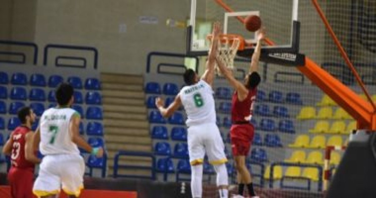 مصادر: سور المدرج المنهار مخصص للكاميرات الخاصة بالبث وسقط بسبب تواجد الجماهير بكثافة