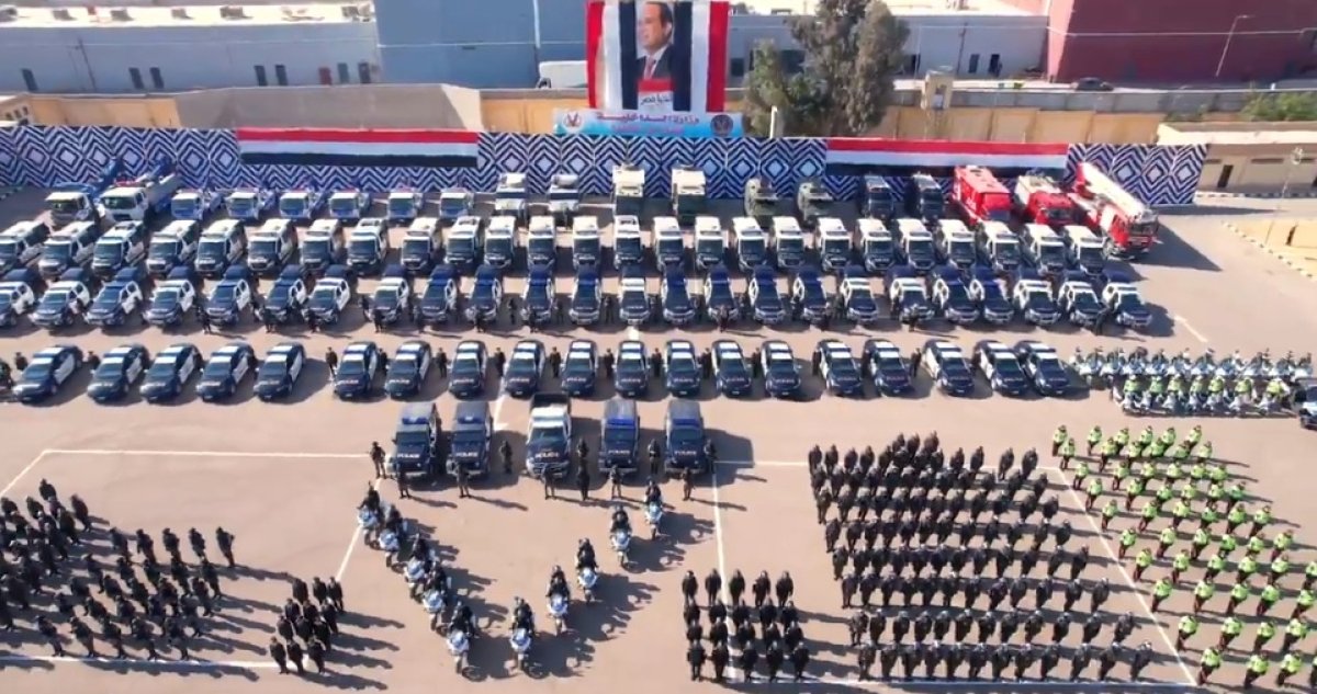 انتشار أمني مكثف بجميع المحاور والميادين ودور العبادة لتأمين احتفالات عيد الميلاد ورأس السنة