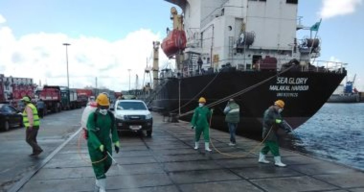 استمرار فتح بوغاز ميناء الإسكندرية رغم الأمطار الغزيرة وعدم استقرار الطقس