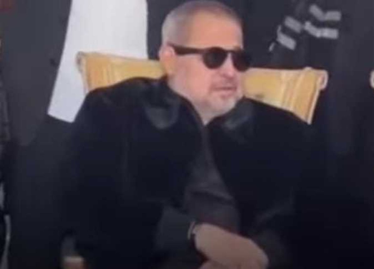 بسوريا ..جورج وسوف يواصل أول يوم عزاء نجله بعد دفن جثمانه (فيديو