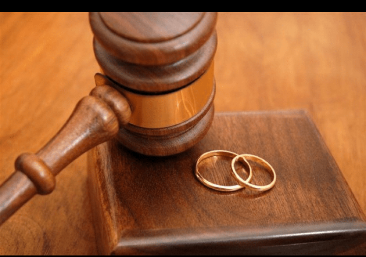  صديقت العمر قامت بسرقة زوجى وحياتى واستكردونى 