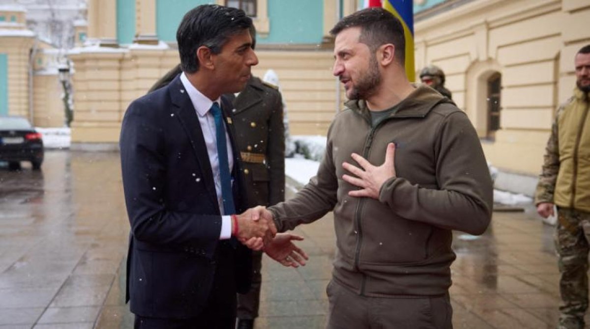 بريطانيا تعتزم تزويد أوكرانيا بدبابات قتال رئيسية من طراز «تشالنجر»