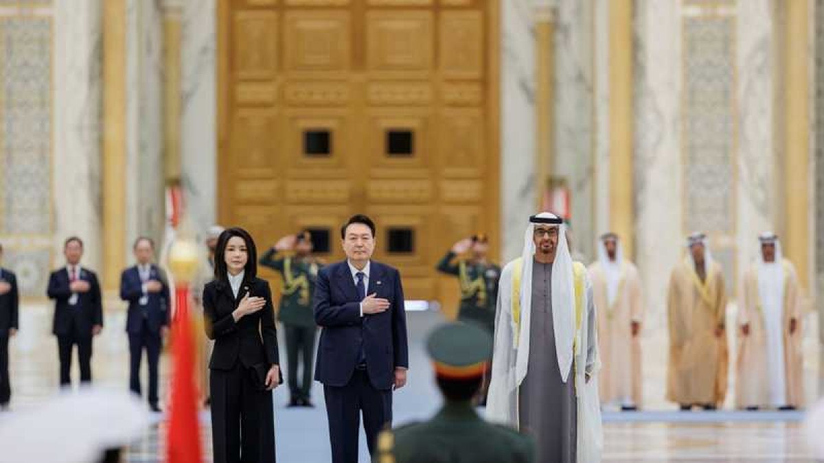 الإمارات تعتزم استثمار 30 مليار دولار في كوريا الجنوبية