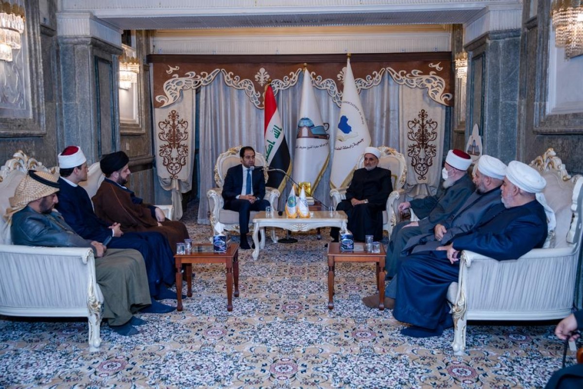 وفد حكماء المسلمين يختتم زيارةً للعراق شَمِلَت لقاءات مع مسؤولين وقادة دينيين