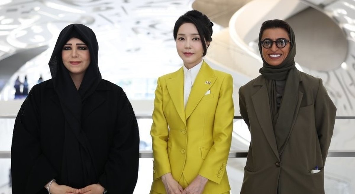 السيدة الأولى تلتقي بالشيخة لطيفة بنت محمد آل مكتوم