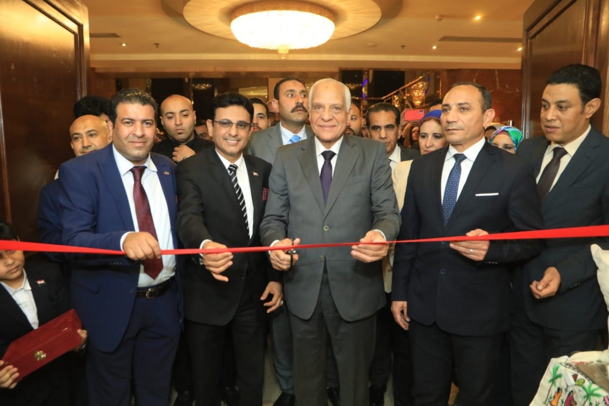 محافظ الجيزة: حريصون على التوسع في إقامة معارض لدعم أصحاب الحرف اليدوية والتراثية |صور