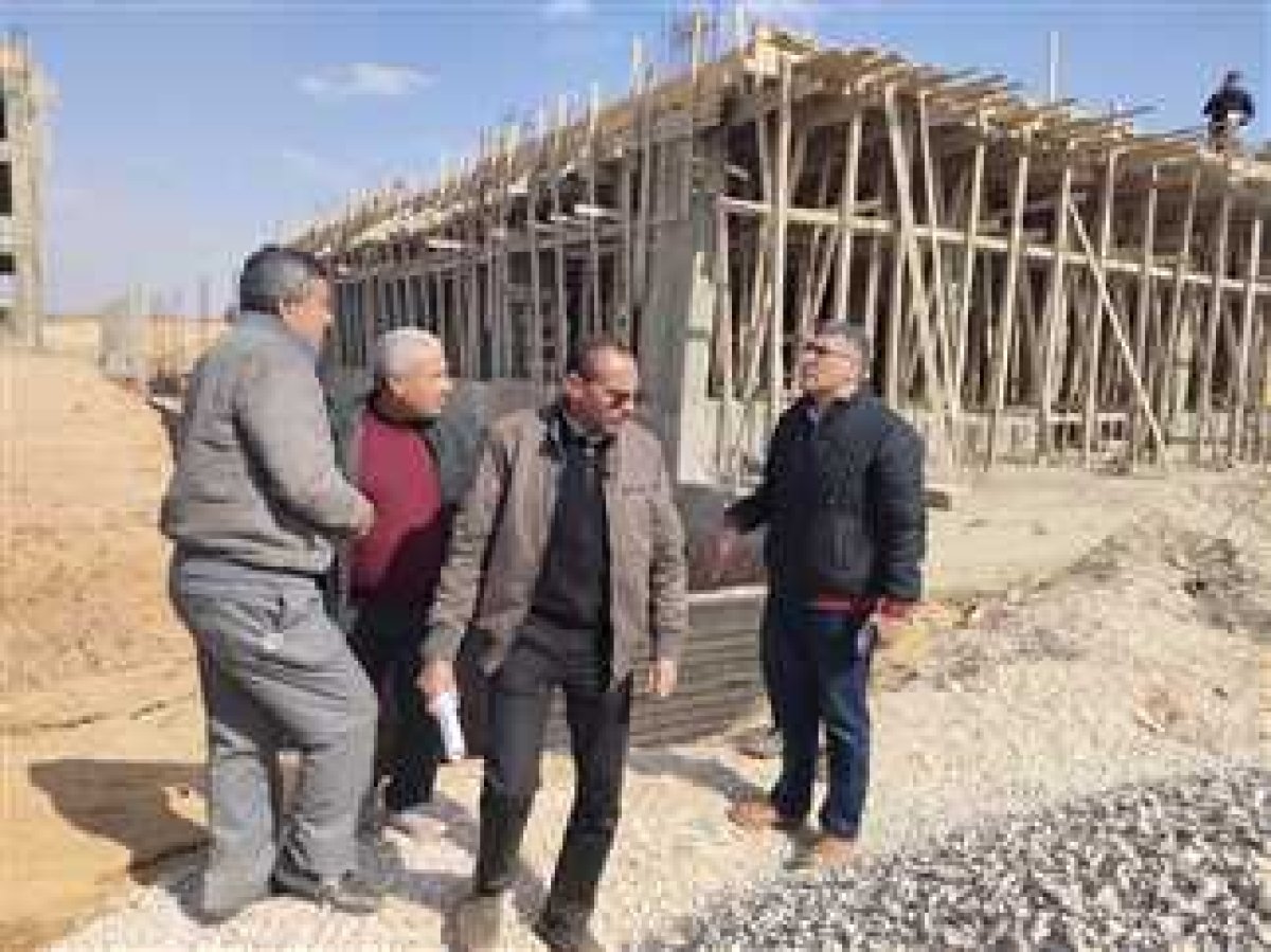 رئيس جهاز 6 أكتوبر يوجّه بدفع معدلات أداء مشروع «بيت الوطن التكميلي» بالحى التاسع