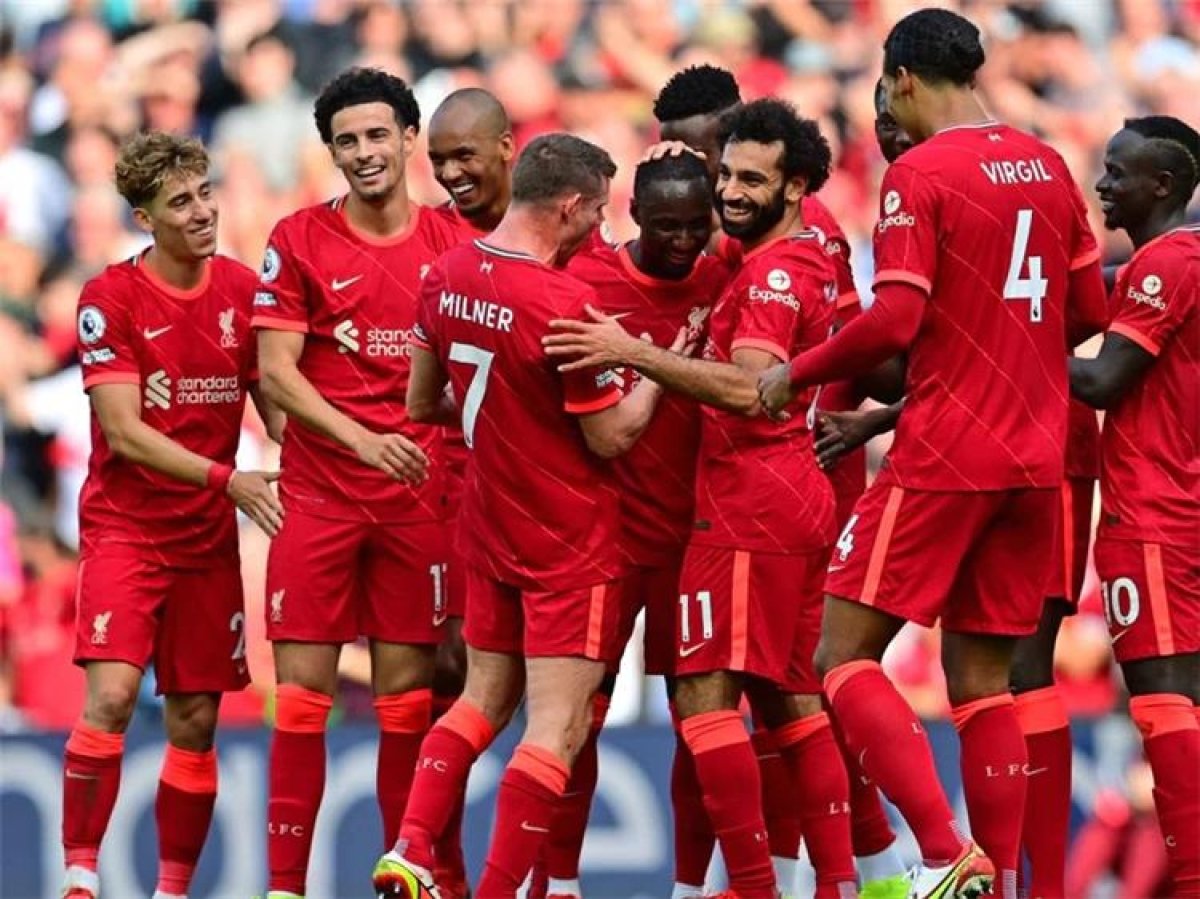 ليفربول يقسو على ليدز يونايتد بسداسية في الدوري الإنجليزي