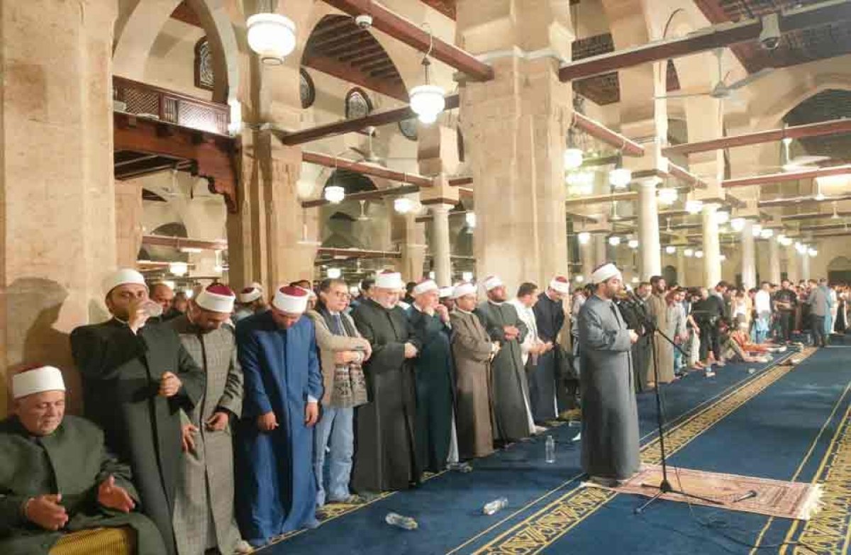 احتفاء بالعشر الأواخر.. ملتقى «رمضانيات نسائية» بالجامع الأزهر يعدد فضائل ليلة القدر