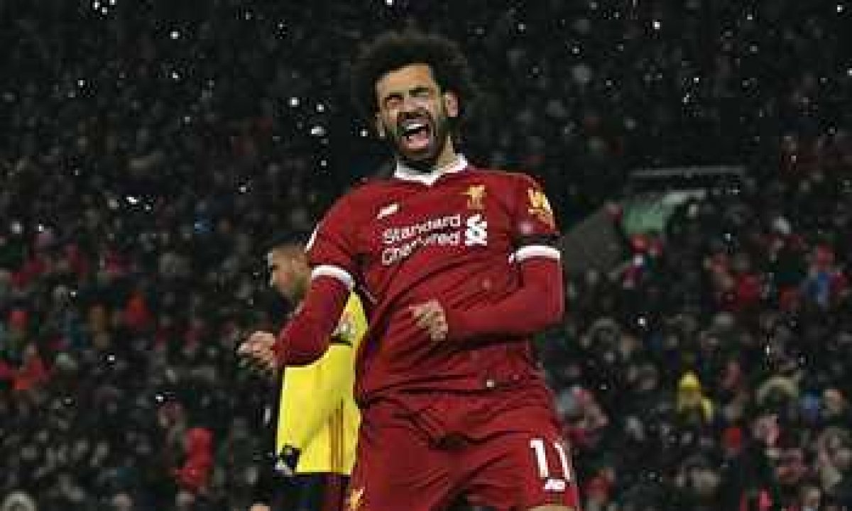  نجمنا المصري محمد صلاح يظهر في دور الـ16 بطريقة لعب جديدة 
