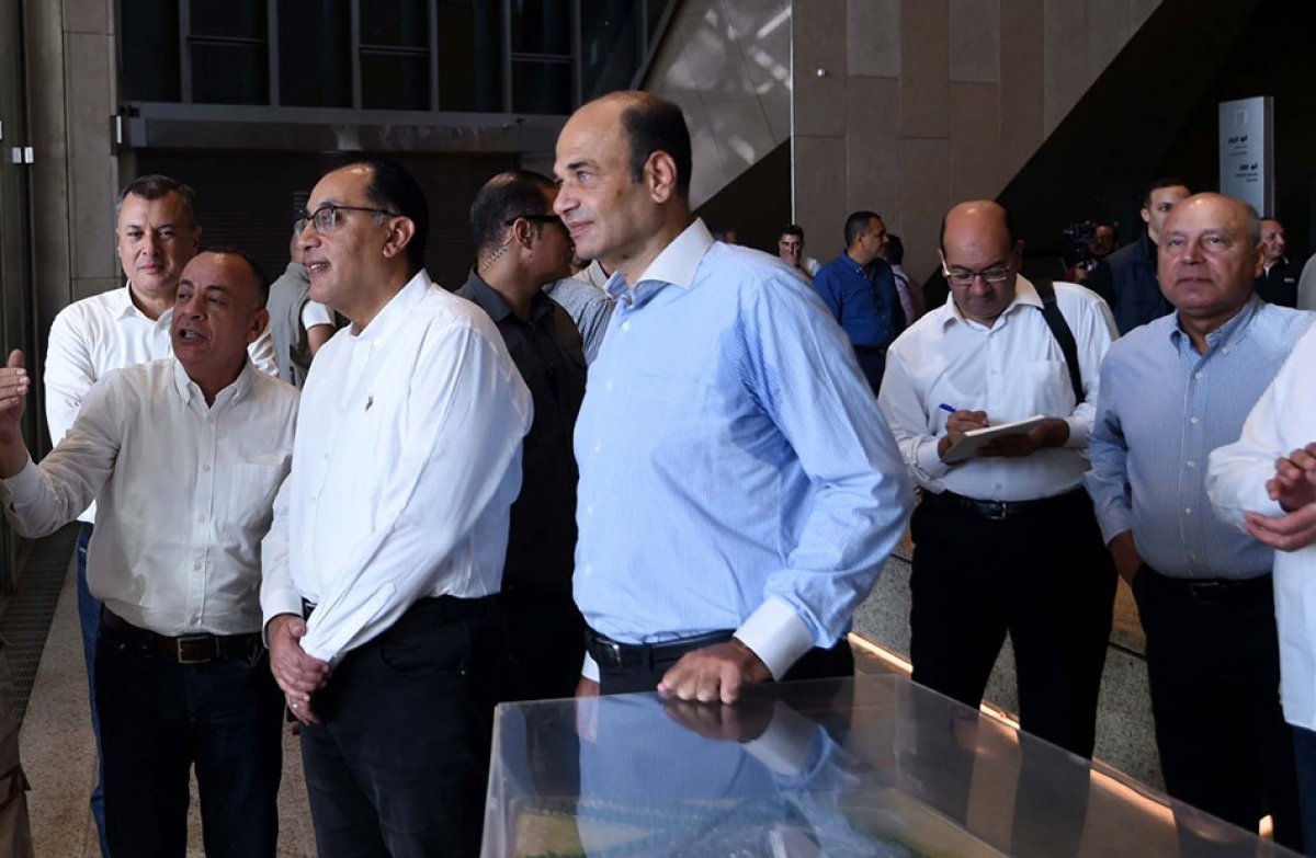 رئيس الوزراء يُؤكد ضرورة مواصلة أعمال تطوير ورفع كفاءة المحيط الجغرافي للمتحف المصري الكبير