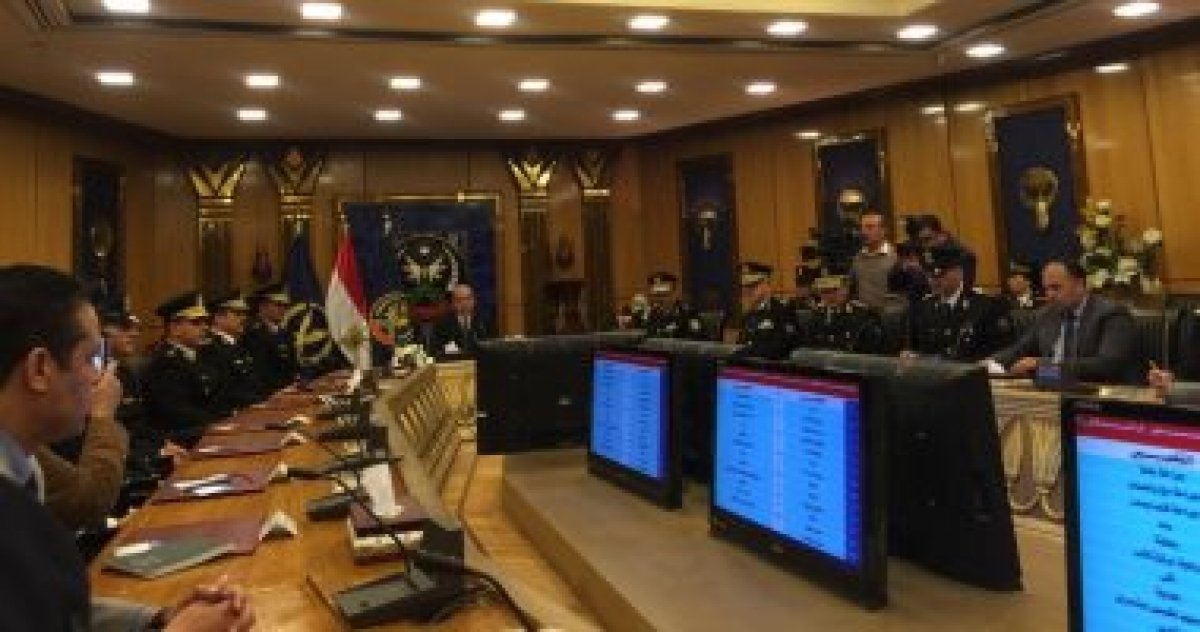 قبول دفعة استثنائية من الضباط المتخصصين بكلية الشرطة "أطباء بشريين