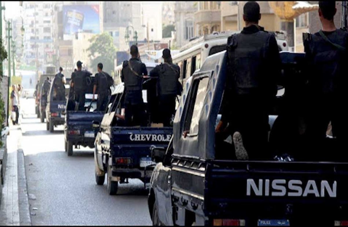 خلال حملة لتنفيذ الأحكام.. ضبط 5 أشخاص هاربين من أحكام بالحبس بلغت 148 سنة