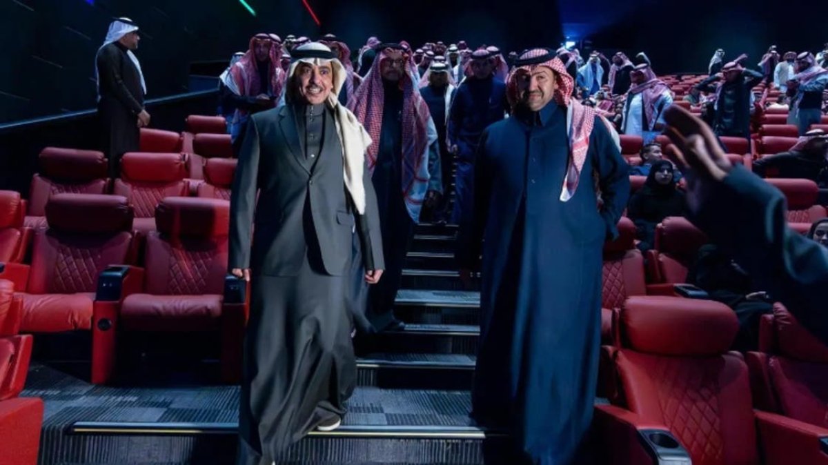 8 شراكات محلية ودولية.. وزير الإعلام السعودي يفتتح عرض فيلم "هورايزن"