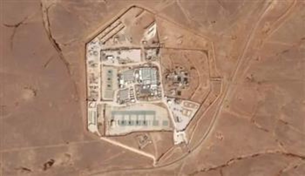 ثغرة بأنظمة الدفاع.. تفاصيل الهجوم على قاعدة "برج 22" الأمريكية