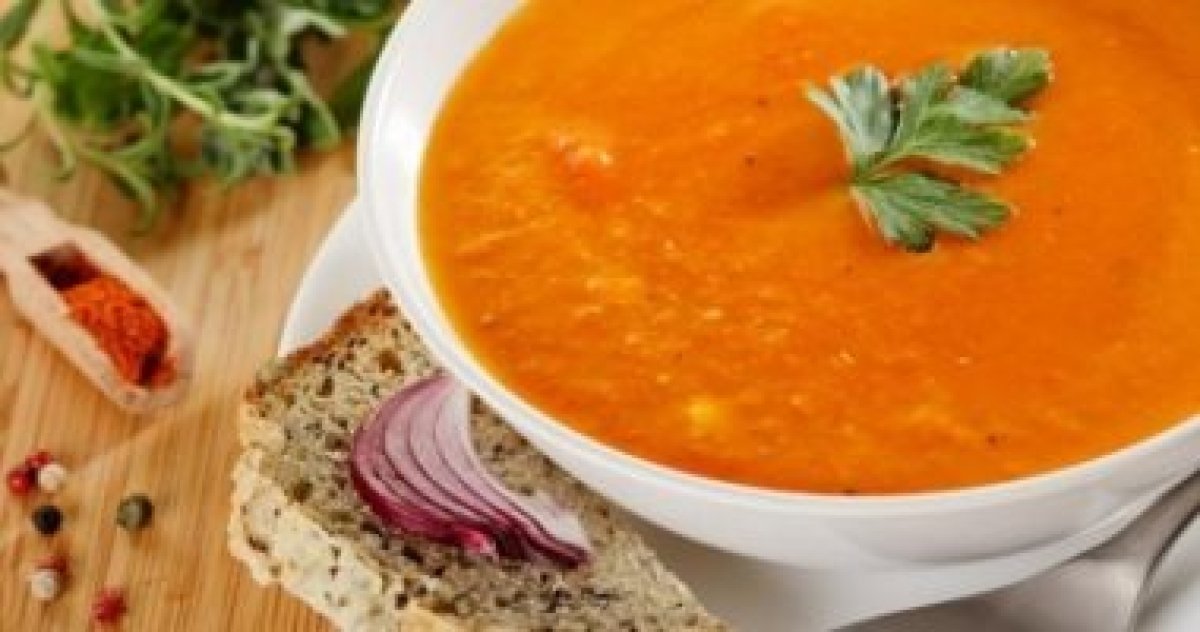 أطعمة ومشروبات تطيل عمرك.. أبرزها شوربة العدس والجرجير والمكسرات