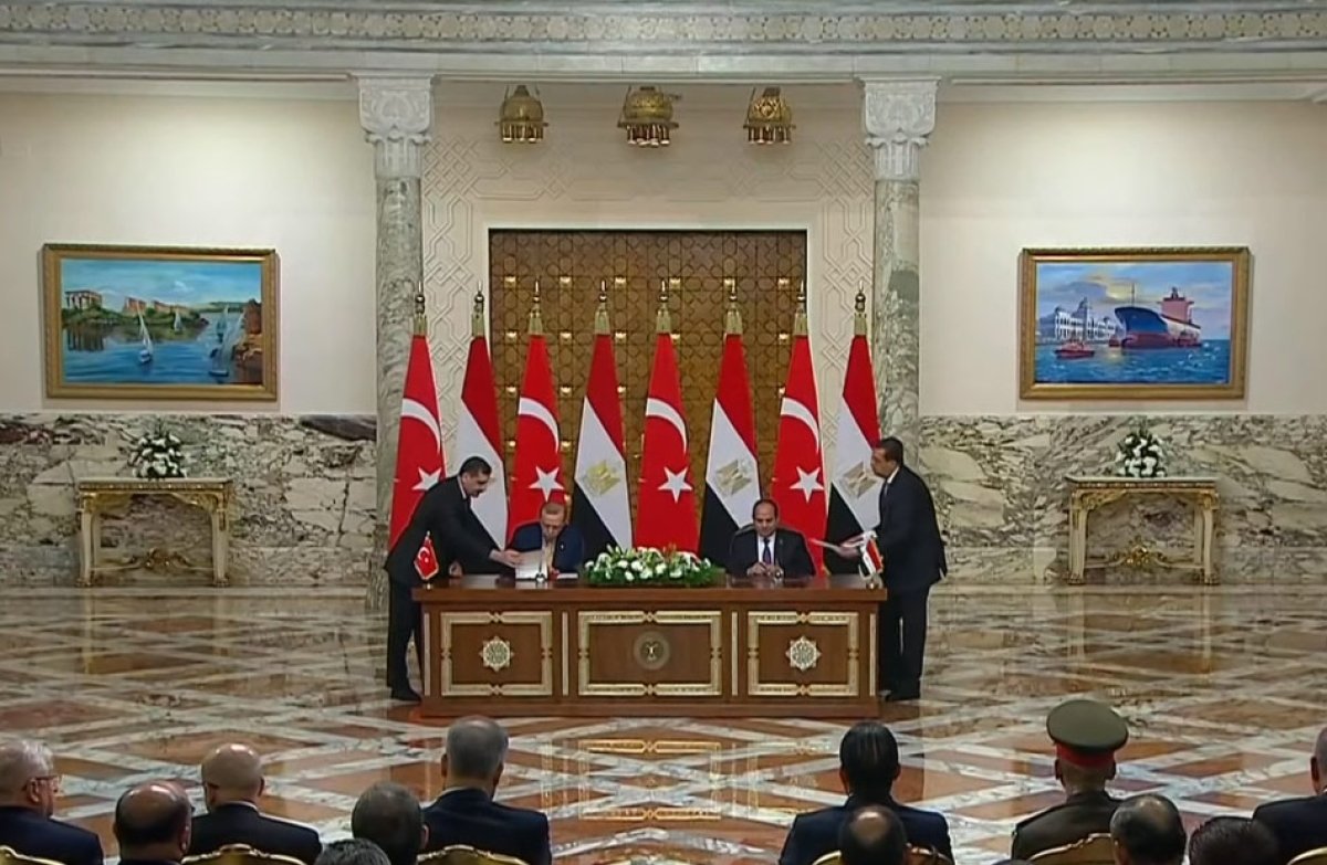 السيسي وأردوغان يوقعان الإعلان المشترك حول إعادة تشكيل مجلس التعاون الإستراتيجي رفيع المستوى بين البلدين