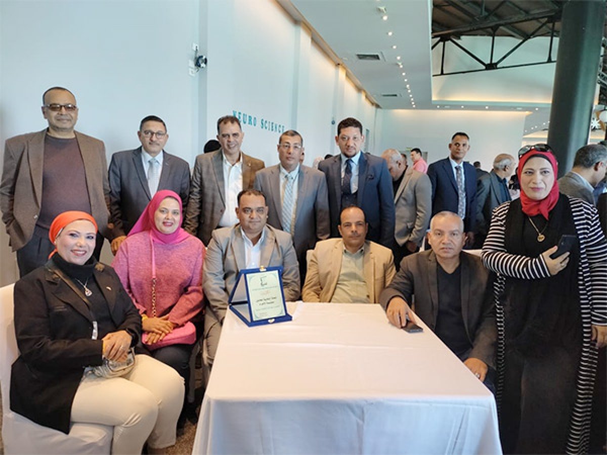 نقابة "الصحافة والطباعة والإعلام" تكرم اللجنة النقابية بمؤسسة الأهرام