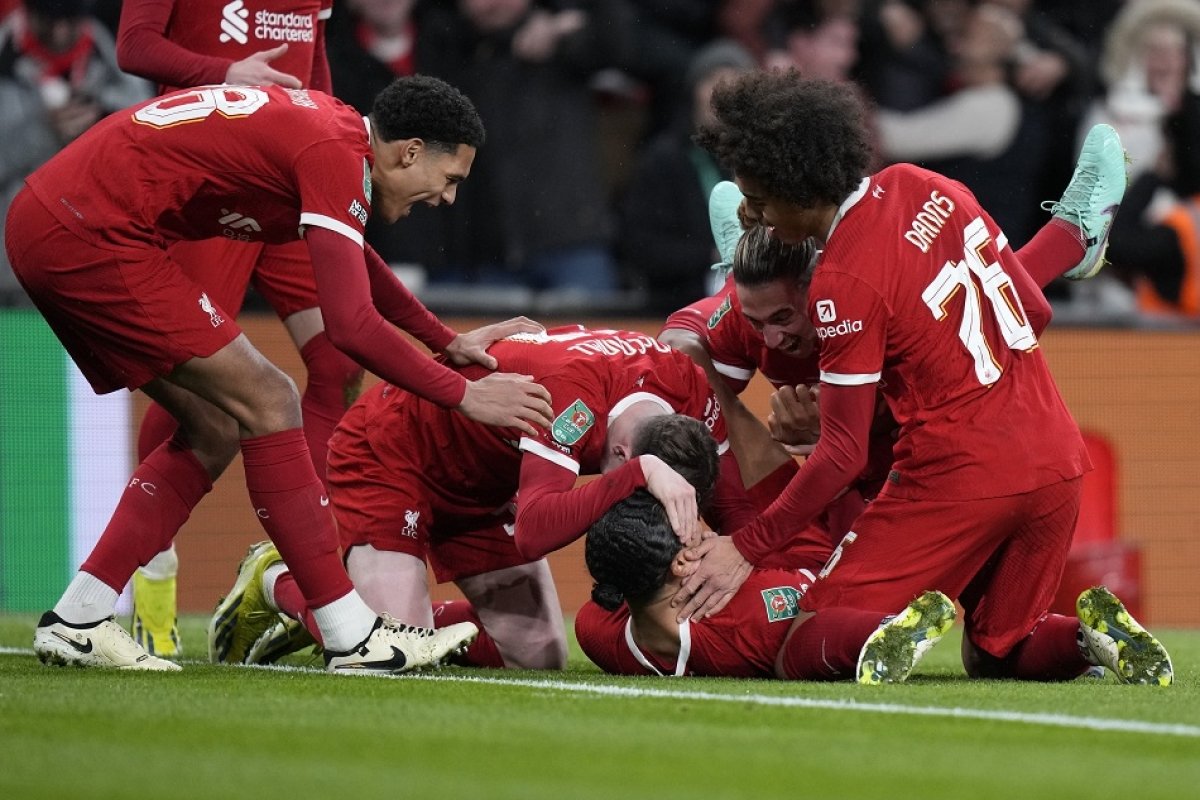 للمرة العاشرة في تاريخه.. ليفربول يحقق لقب كأس الرابطة الإنجليزية بالفوز على تشيلسي