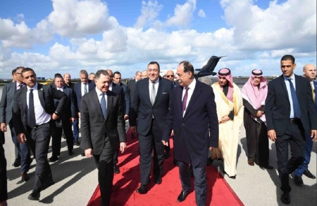 وزير الداخلية يصل تونس للمشاركة في الدورة الـ41 لمجلس وزراء الداخلية العرب