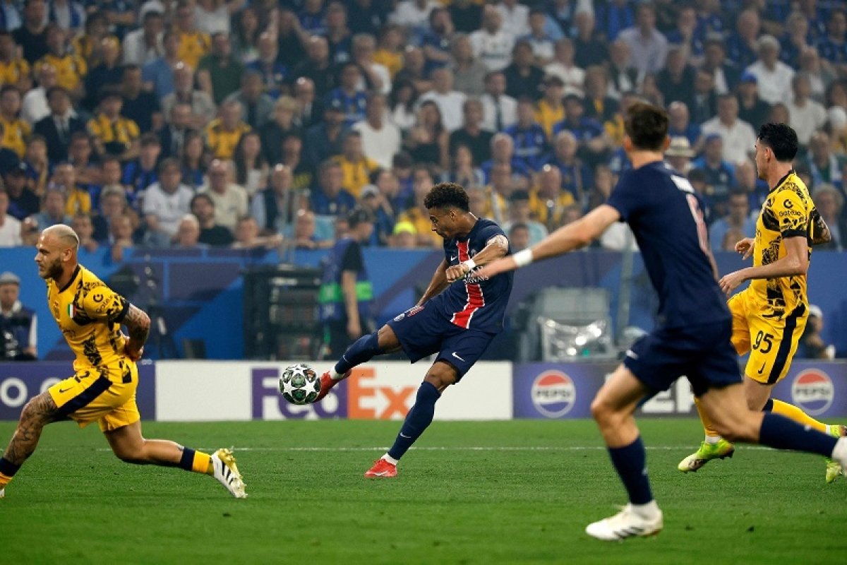 باريس سان جيرمان يسحق إنتر ميلان بخماسية نظيفة ويتوج بطلًا لدوري أبطال أوروبا