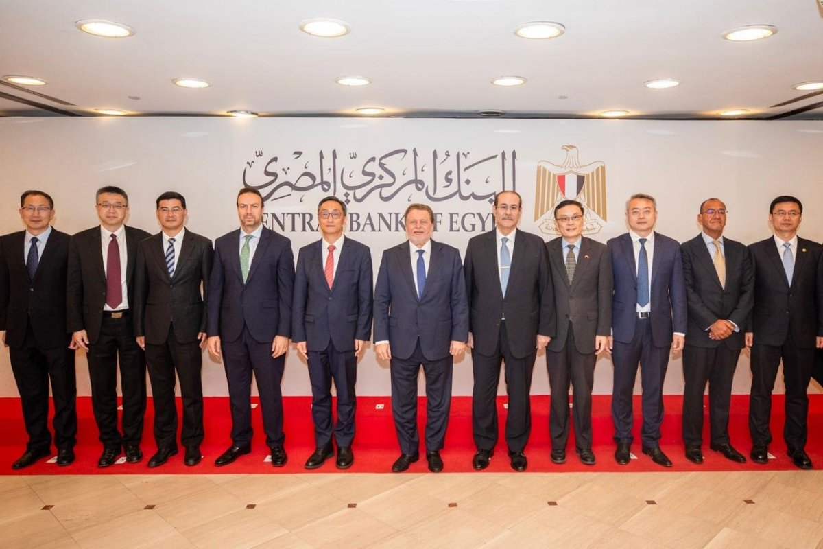 *محافظ البنك المركزي المصري يلتقي رئيس البنك الصناعي والتجاري الصيني لبحث التعاون المشترك*