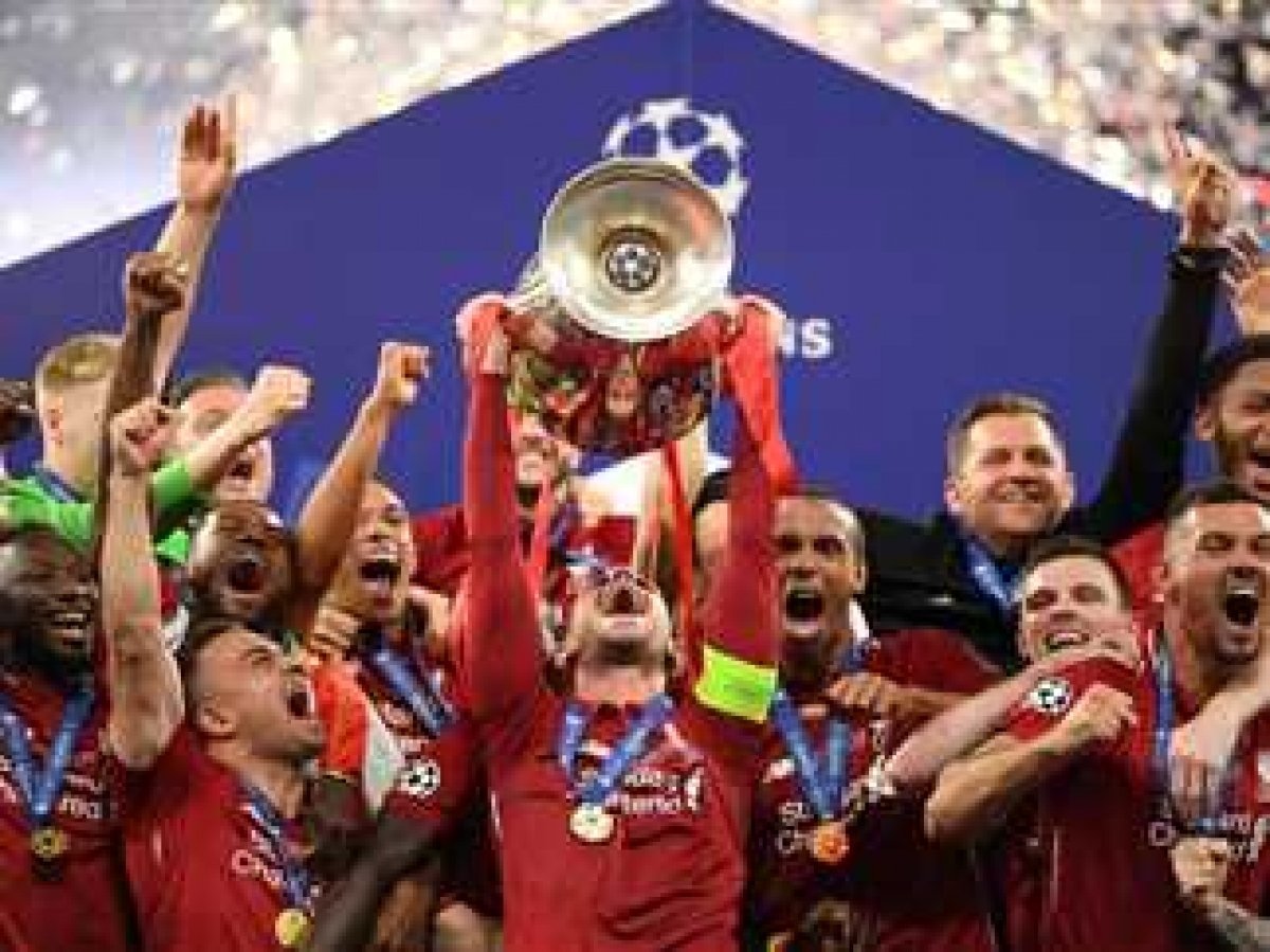  فرعون مصر يتالق مع الريدز ويواصل زعامته للإنجليز 