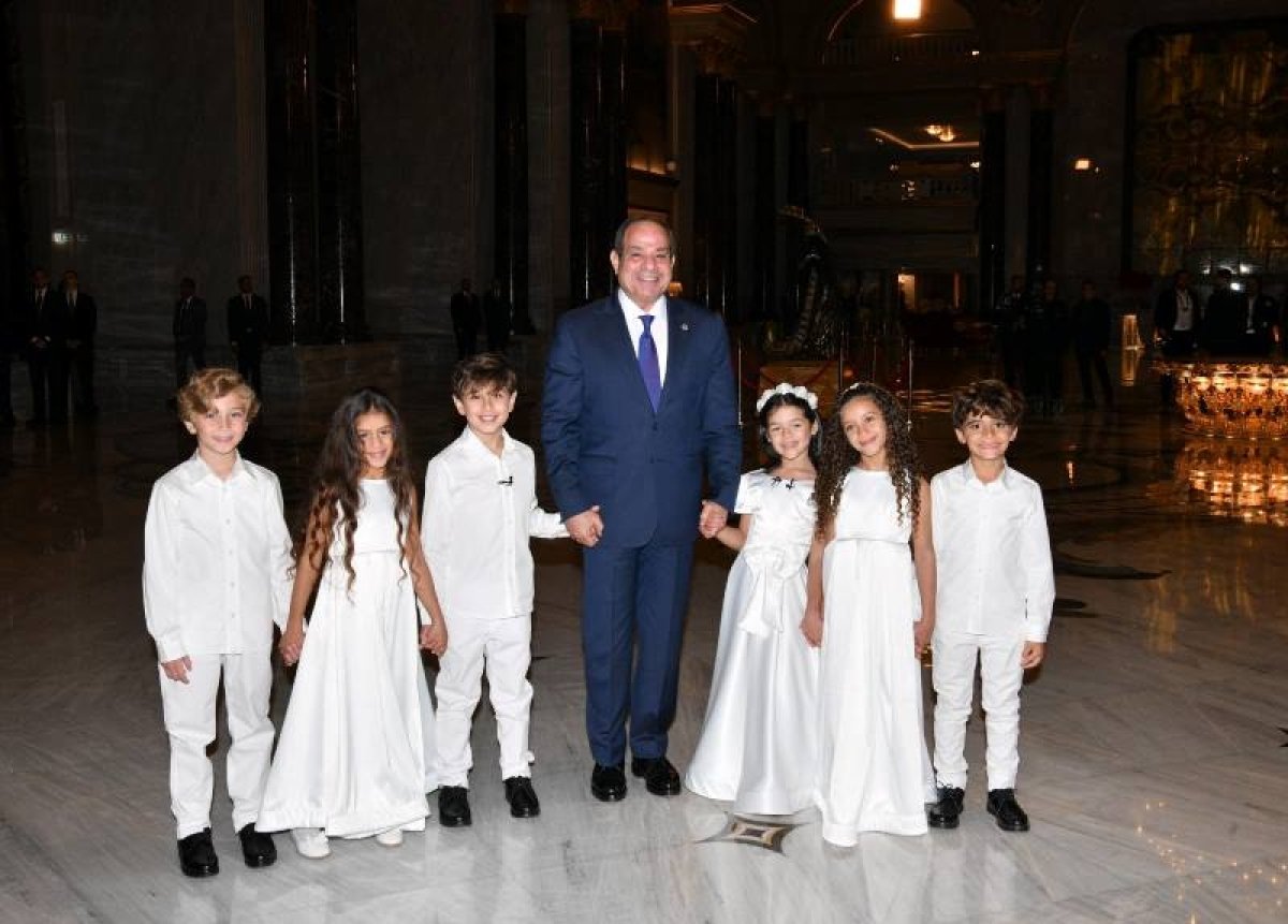 المتحدث الرئاسي ينشر صور الرئيس السيسي خلال احتفالية «وطن السلام»