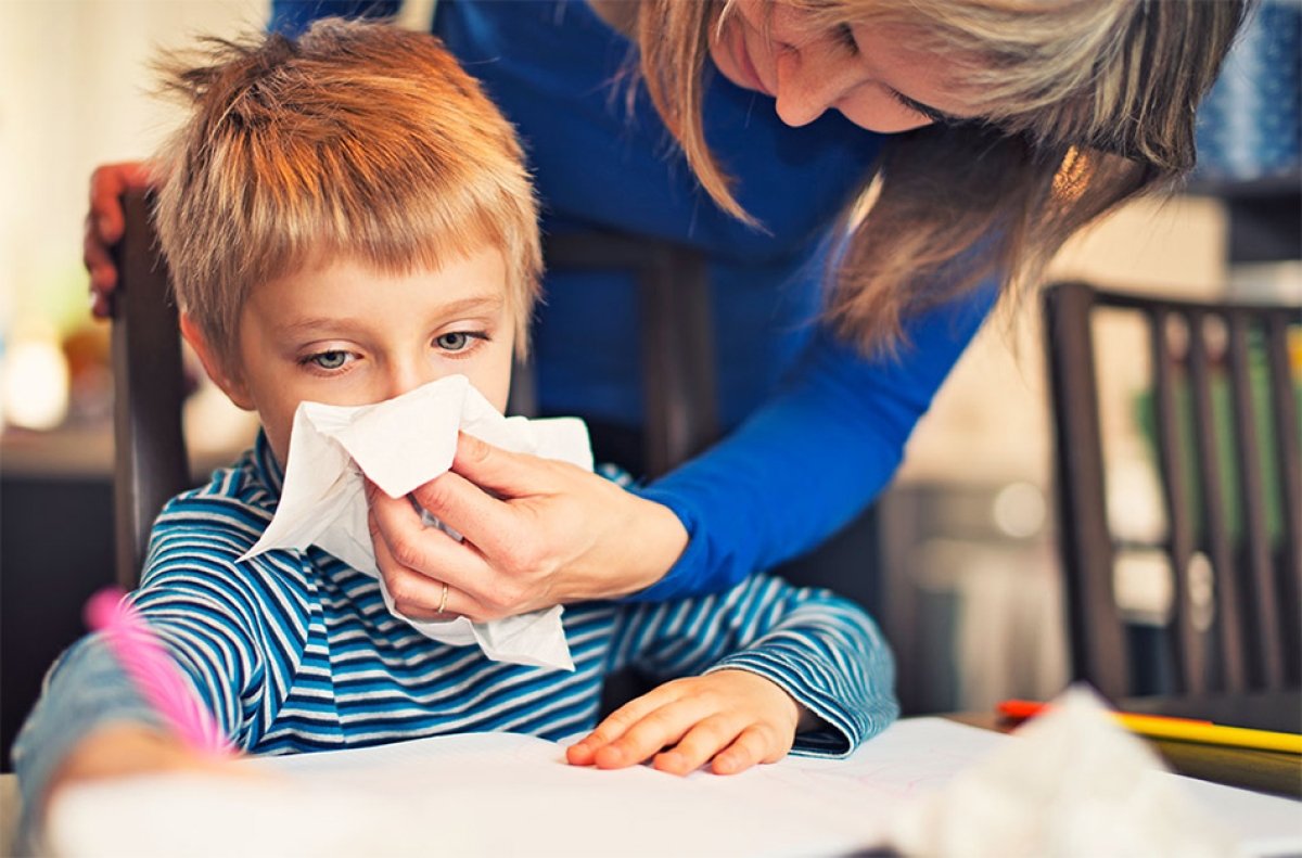 	برد وأمطار ورياح.. نصائح من خبير مناعة لتقوية الجسم ضد الإنفلونزا