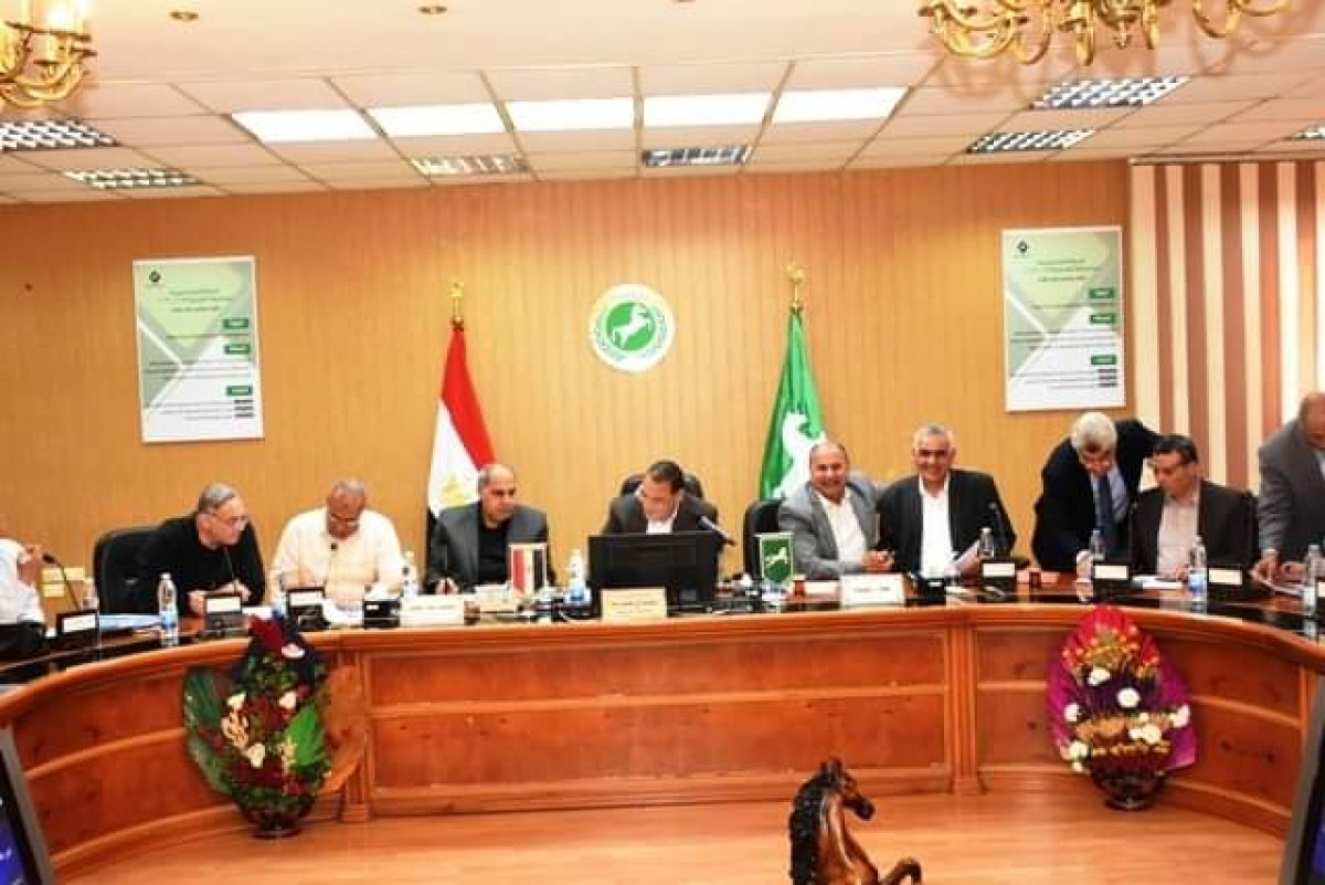 محافظ الشرقية يلتقي بأعضاء مجلس النواب لبحث وإستعراض مشاكل دوائرهم والعمل على حلها 