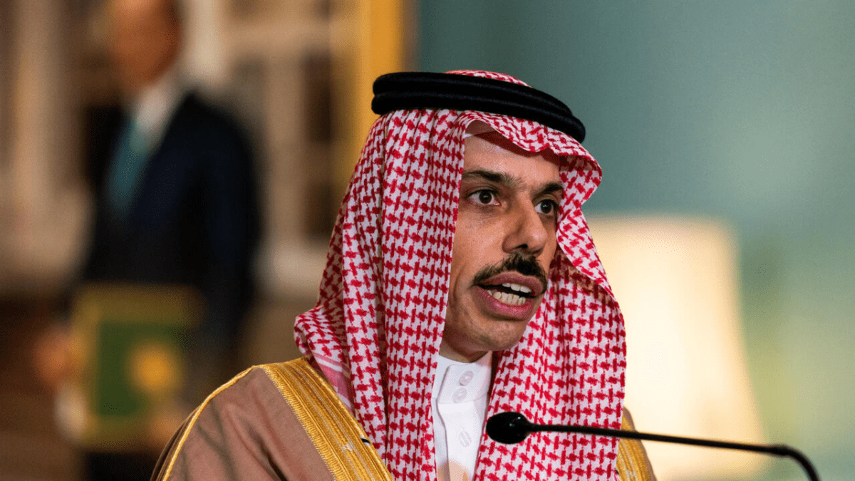 السعودية وقطر تؤكدان أهمية مواصلة التنسيق وتوحيد المواقف حيال التطورات الراهنة