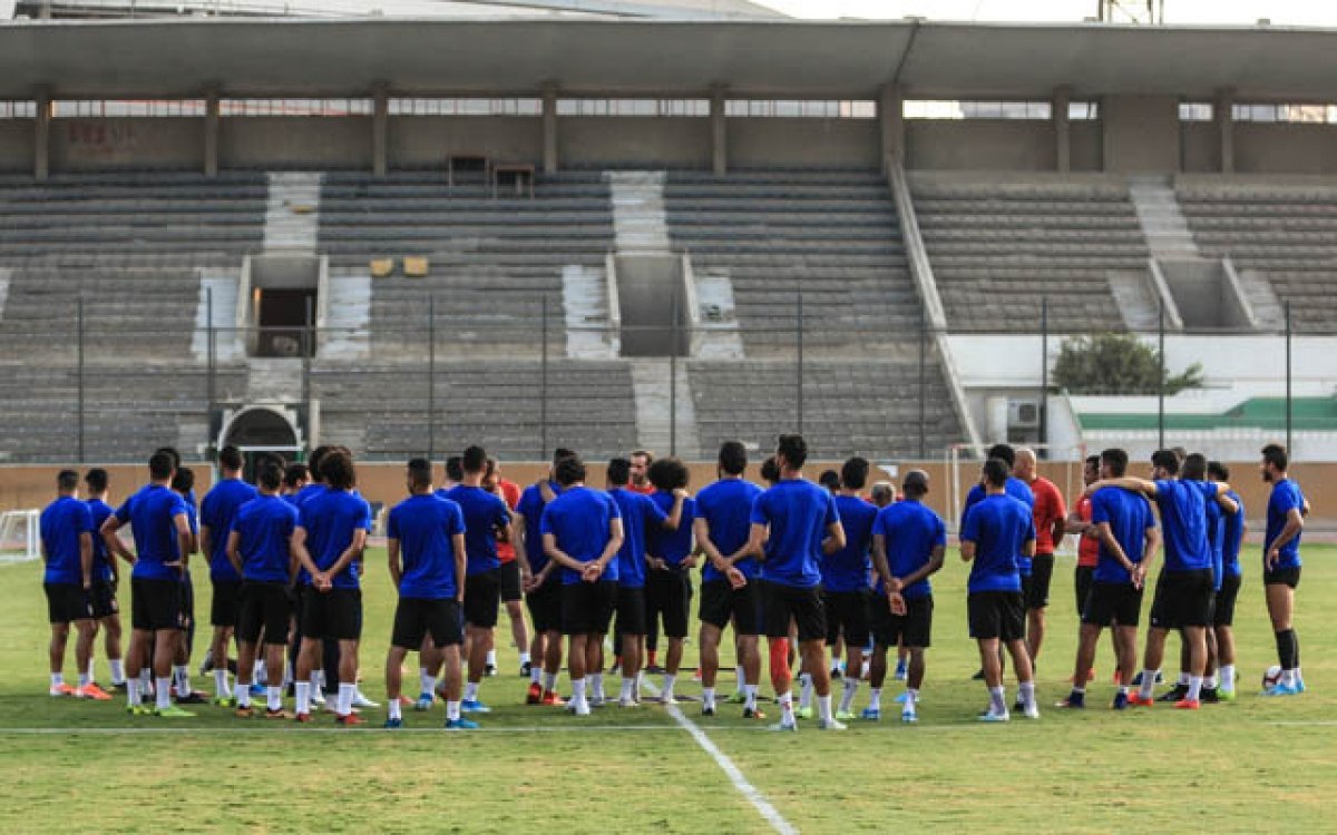 محاضرة نظرية وتدريبات بدنية الأهلي يواصل الاستعداد لـ«اطلع برة»