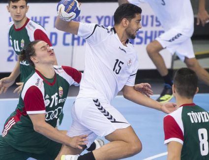 على خطى الشباب.. منتخب الناشئين يحقق إنجازا ويتصدر مجموعته في كأس العالم لليد | صور