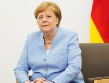 المستشارة الألمانية تشيد بدور المجر فى سقوط جدار برلين