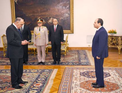 السيسي يجتمع برئيس هيئة قضايا الدولة الجديد.. ويؤكد أهمية ترسيخ دولة القانون