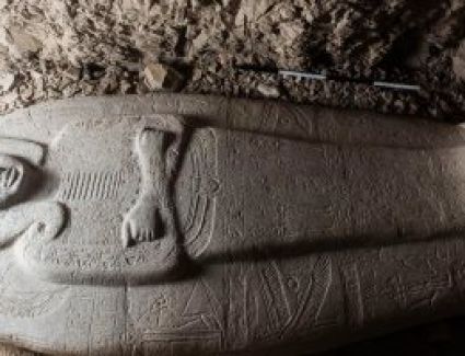 نقل تابوت الملكة تاوسرت من وادى الملوك لعرضه بمتحف الأقصر