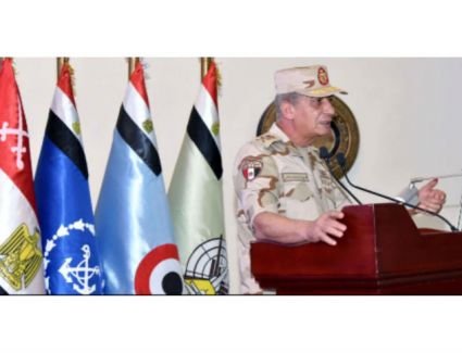 وزير الدفاع: رجال القوات المسلحة لديهم وعي كامل بالمخاطر التي يواجهها الوطن