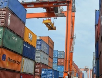 «الإسكندرية لتداول الحاويات».. السهم يتداول قرب أدنى مستوياته فى 2019.. وانخفاض الأرباح مع تراجع المبيعات