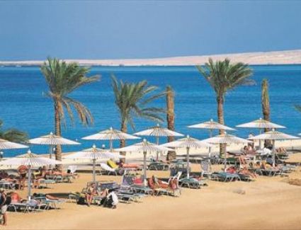 الغرف السياحية: عودة الرحلات الجوية البريطانية لشرم الشيخ رسالة إلى العالم بأن مصر آمنة