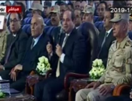 عاجل.. السيسي: أنفقنا أموال ضخمة لتهيئة منطقة قناة السويس الاقتصادية