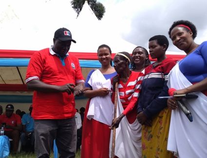 RPF women’s league reaches out to vulnerable households