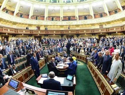 تناقش لجنة الزراعة والري بمجلس النواب اليوم الثلاثاء، مشروع القانون المقدم من الحكومة بإصدار قانون نقابة الفلاحين والمنتجين الزراعيين