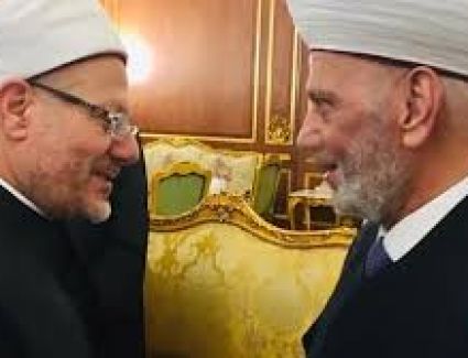 مفتي الجمهورية يجري اتصالًا هاتفيًّا بمفتي لبنان لمواساته في حادث انفجارات لبنان 