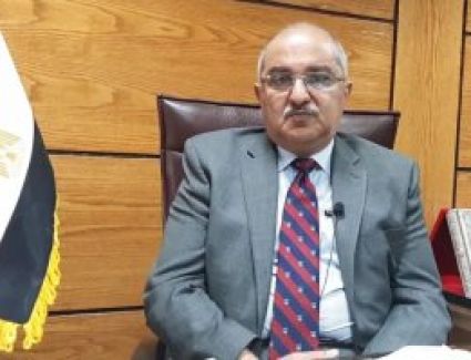 رئيس جامعة أسيوط يعين 3 رؤساء أقسام جدد .